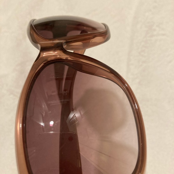 Gucci Sunglasses Style#2895 - Picture 6 of 8